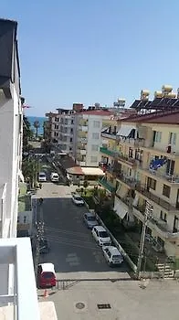 酒店 Midi 阿拉尼亚